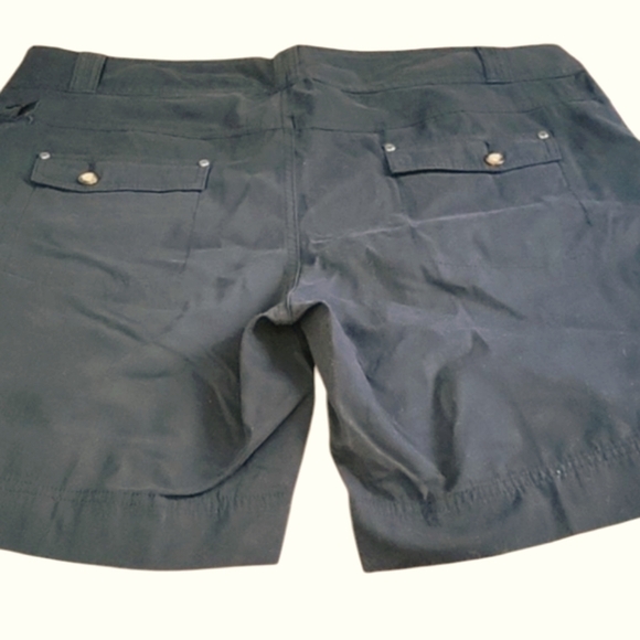 Cabelas Women's Black Shorts - Picture 3 of 5